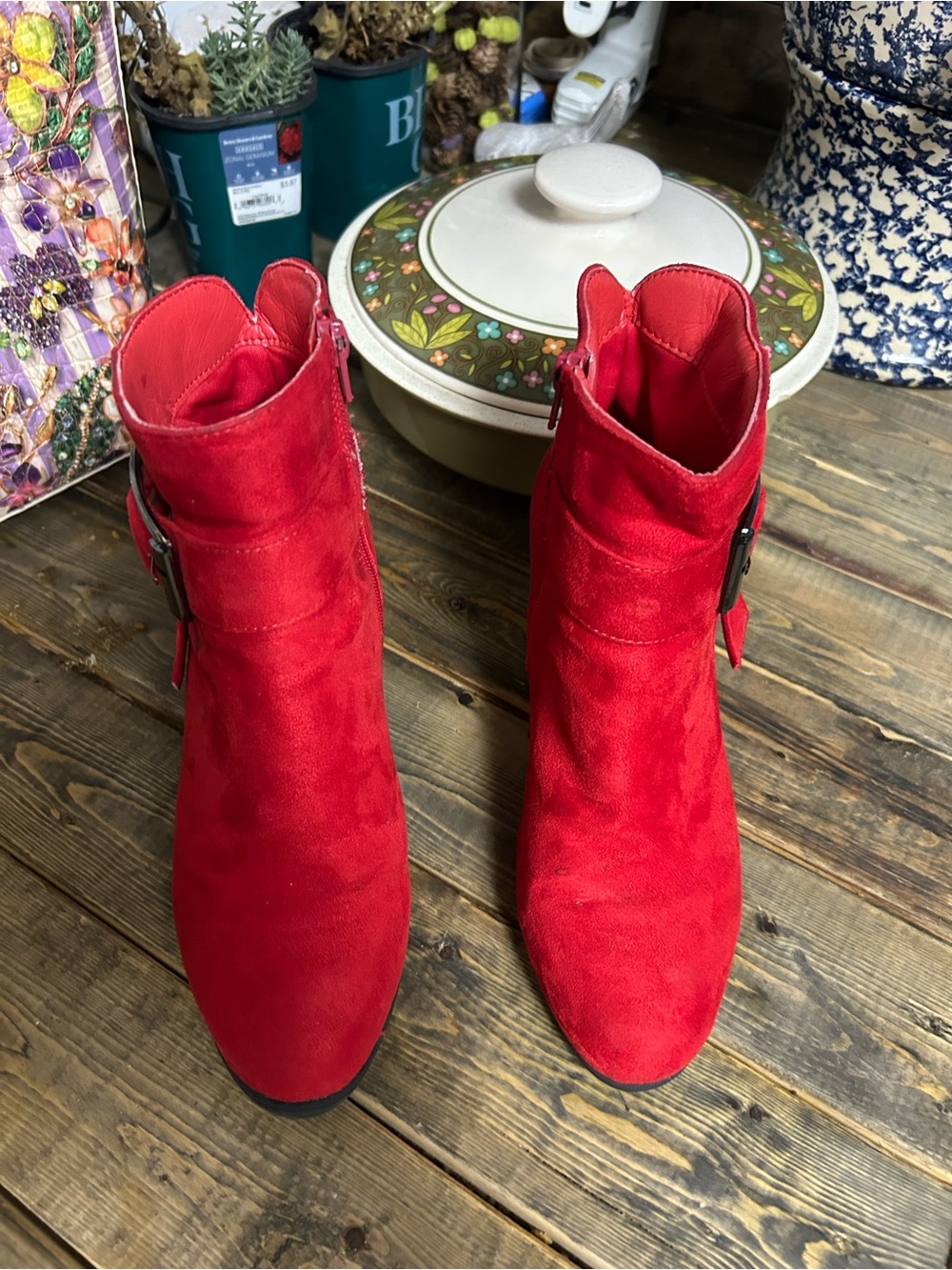 Source Unknown Red Suede Ankle Boots with Side Buckle